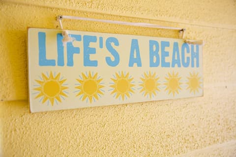 Naples Garden Inn, Interior