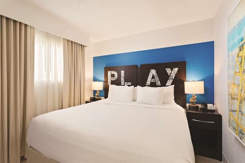 St Pete Shores Hotel, Room