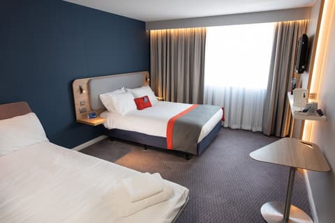 Knowsley Inn & Lounge