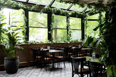 Elite Hotel Knaust, Restaurant