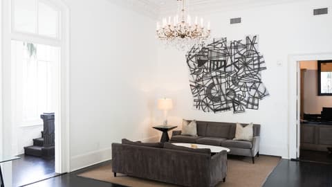 Melrose Mansion, Lobby