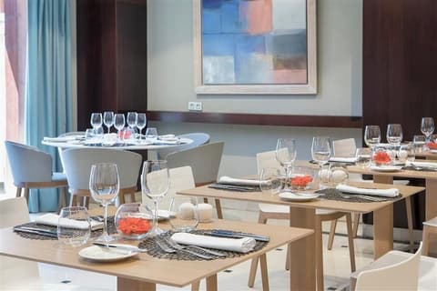 NH Collection Marbella, Dining