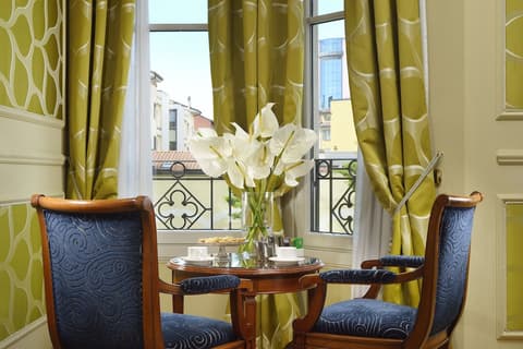 Grand Visconti Palace