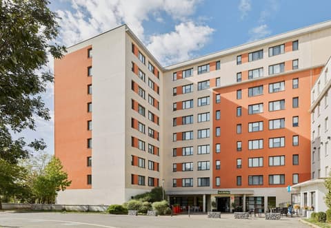 B&B HOME Vélizy, Interior entrance