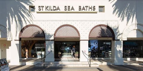 Saint Kilda Beach Hotel