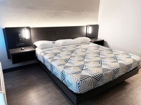 Motel 6 Amarillo, TX - Airport, Room