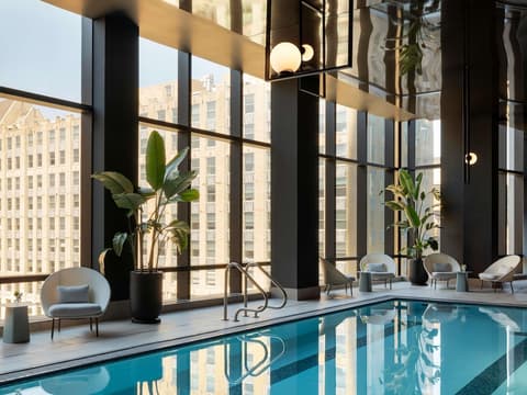 Raffles Boston, Pool