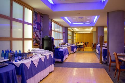 Pacific Hotel Fortino, Reception