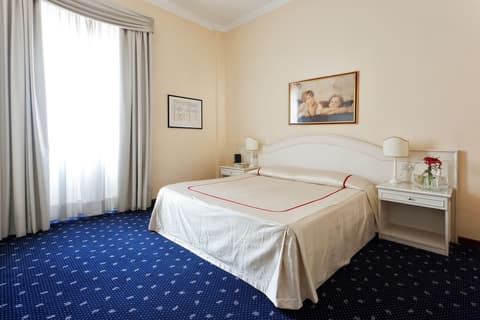 Ercolini E Savi, Room