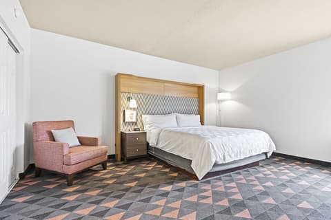 Holiday Inn St. Petersburg West by IHG