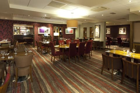 Premier Inn London Heathrow Airport T2 & T3 - Bath Road, Restaurant