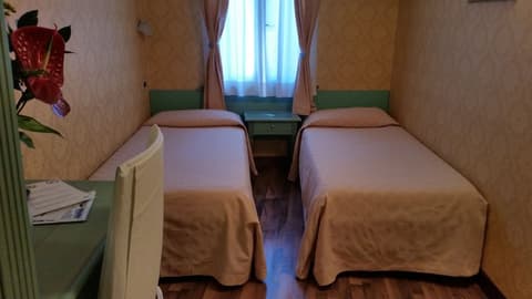 Hotel Tintoretto, Room