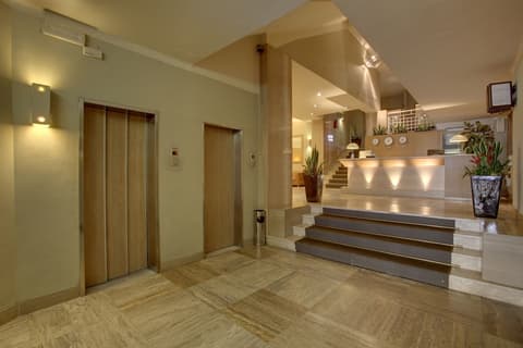 Hotel Delle Nazioni, Interior entrance