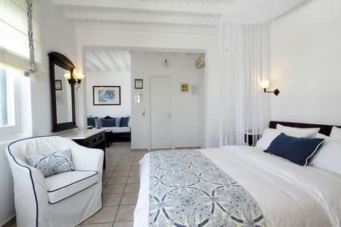 Pelican Bay Hotel, Room