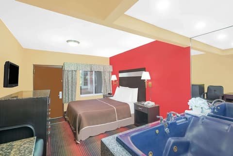 Howard Johnson by Wyndham North Bergen