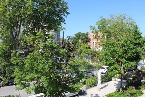 Hotel Cristallo, Garden
