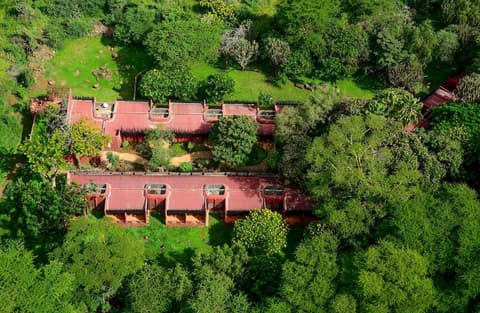 Amboseli Serena Safari Lodge