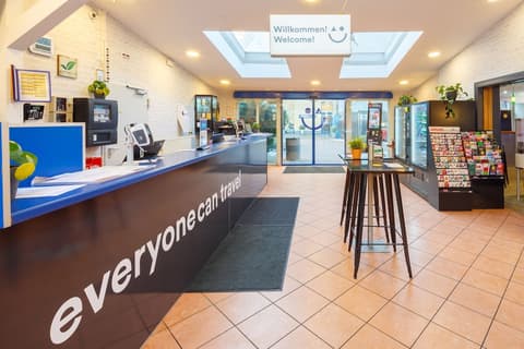 a&o Berlin Friedrichshain, Reception