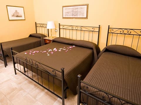 Hotel Pisa Tower, Room