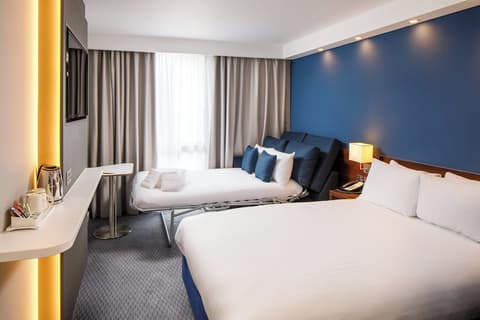 Holiday Inn Express London - ExCeL by IHG, Room