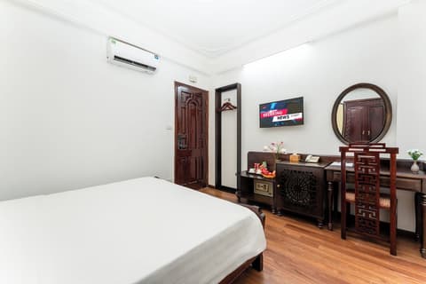 Little Hanoi Hotel