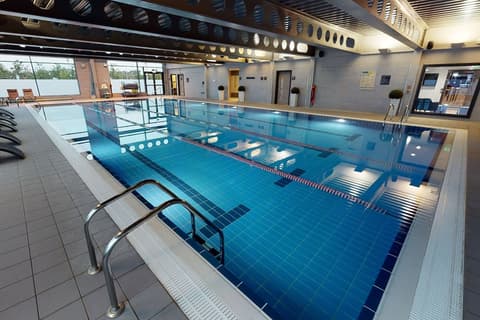 Village Hotel Aberdeen, Indoor pool