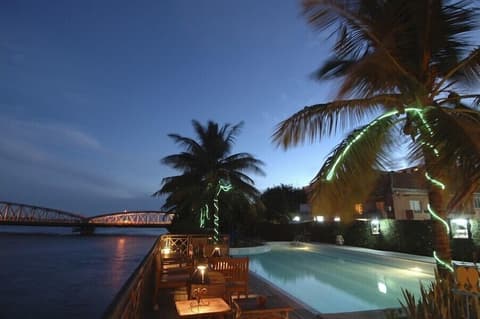 Hôtel de la Poste, Outdoor pool