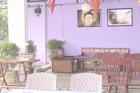 Cottage Ganga Inn, Restaurant