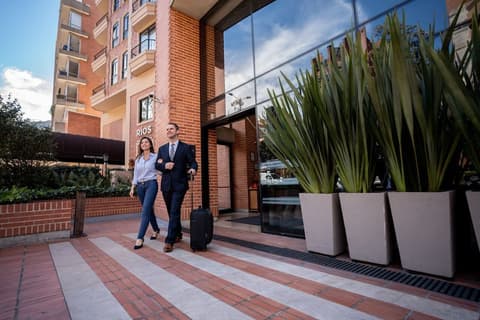 The Artisan D.C. Hotel, Autograph Collection