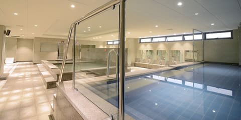 Astar Hotel, Hot springs