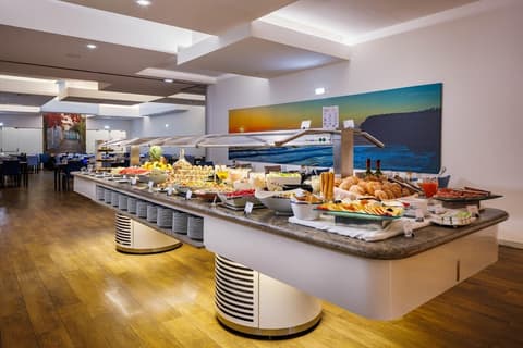 Jupiter Lisboa Hotel – Rooftop & Spa, Dining