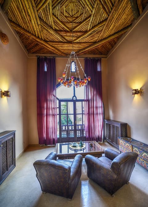 Caravan Serai, In-room dining