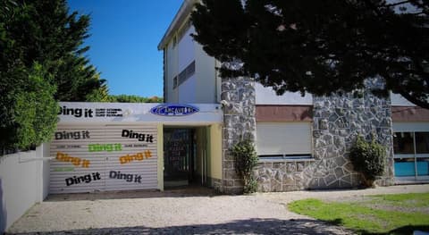 Carcavelos Surf Hostel