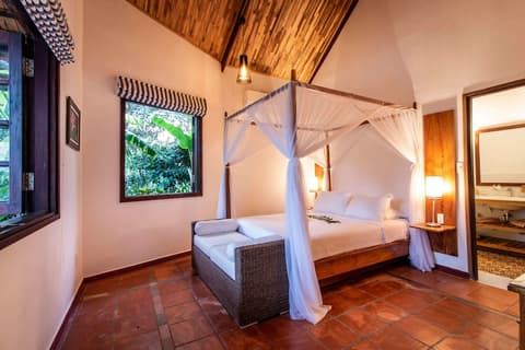 Cassia Cottage Resort and Spa