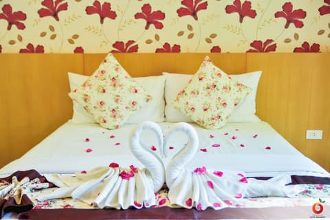 The Orange City Resort