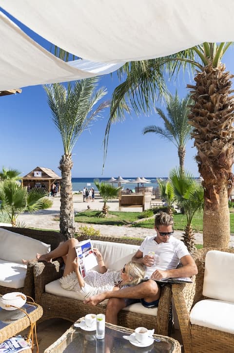 Three Corners Equinox Beach Resort, Bar (on property)