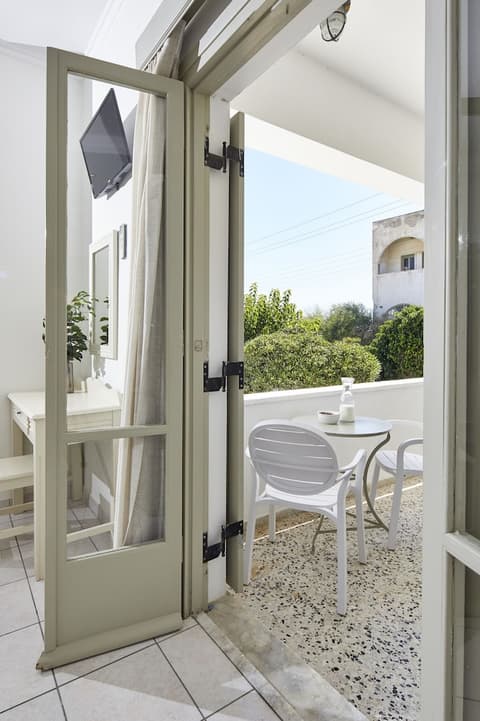 Nissos Thira Hotel, View from room