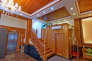 Royal Pearl Hotel