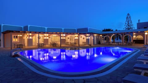 Maistros Village, Reception