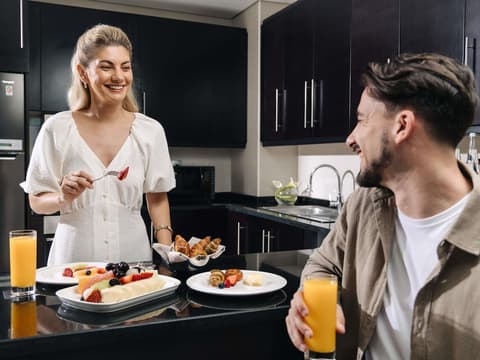 Pullman Dubai Jumeirah Lakes Towers - Hotel and Residence, Room