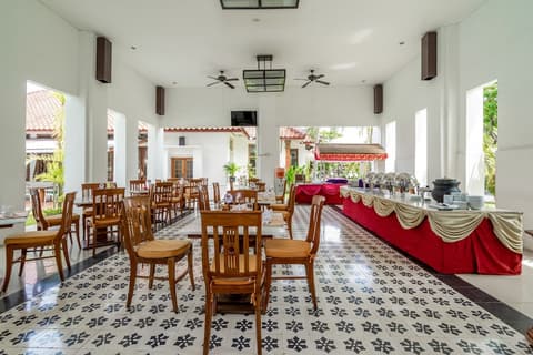 Inna Bali Heritage Hotel, Breakfast area