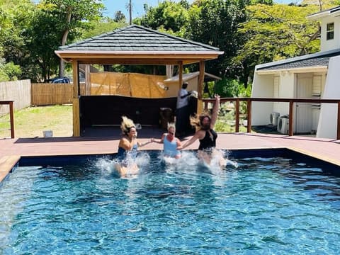 Mango Bay Resort, Pool