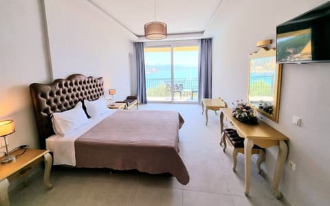 Enjoy Lichnos Bay Village, Camping, Hotel & Apartments