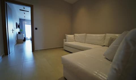 Enjoy Lichnos Bay Village, Camping, Hotel & Apartments, Living area