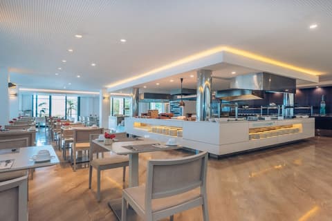 Iberostar Waves Cala Millor -Adults Only, Buffet