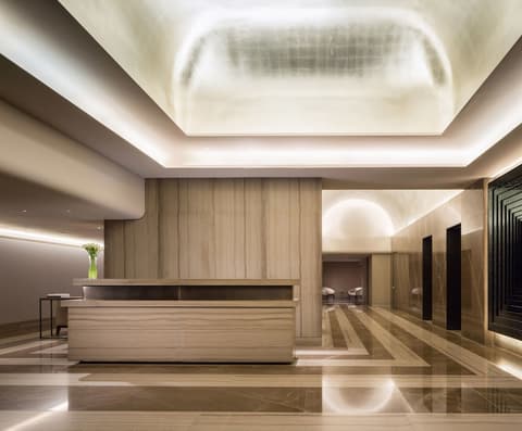 The Knickerbocker Hotel, Reception