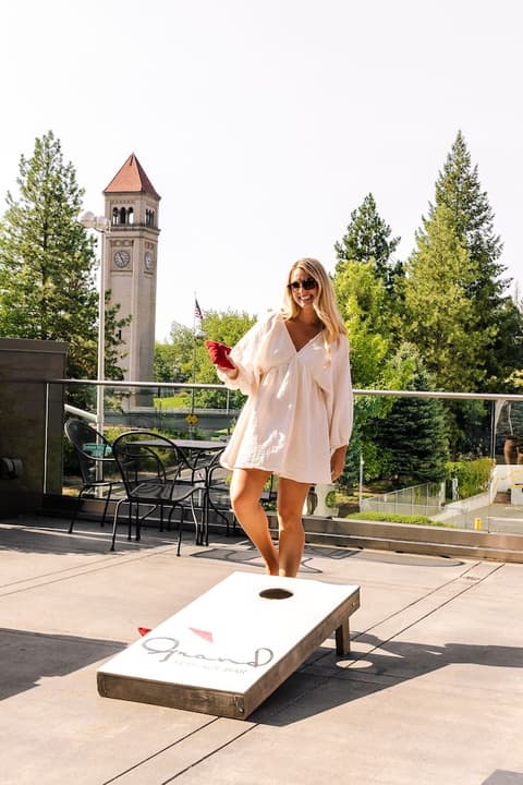 The Davenport Grand, Autograph Collection, Terrace/patio