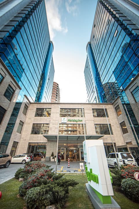Holiday Inn Baku by IHG