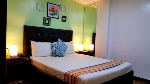 950 Condotel, Room