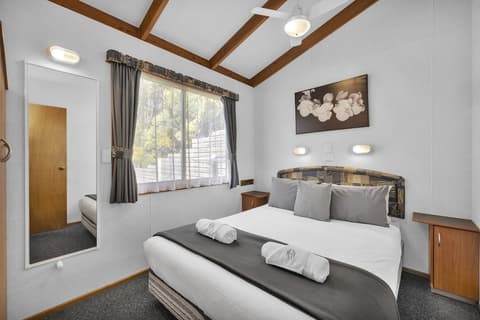 Metung Holiday Villas